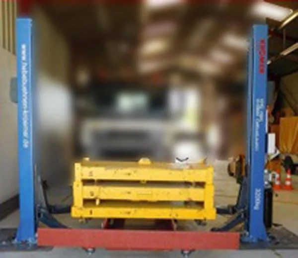 Krömer — Vehicle lift