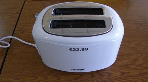 OMEGA — 2 SLICE TOASTER