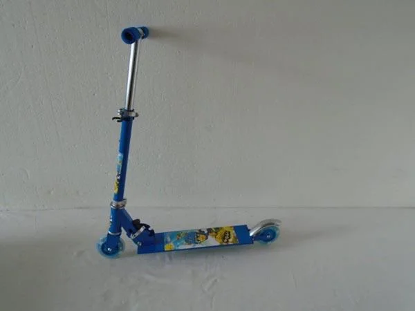 IKO Idea for life — Kick Board SCOOTER