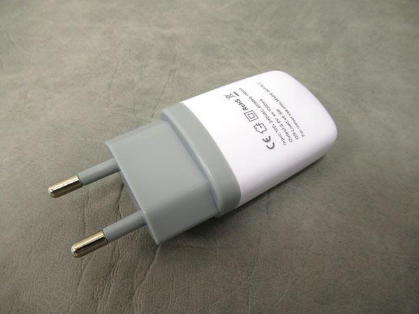 Toti — USB Travel Charger