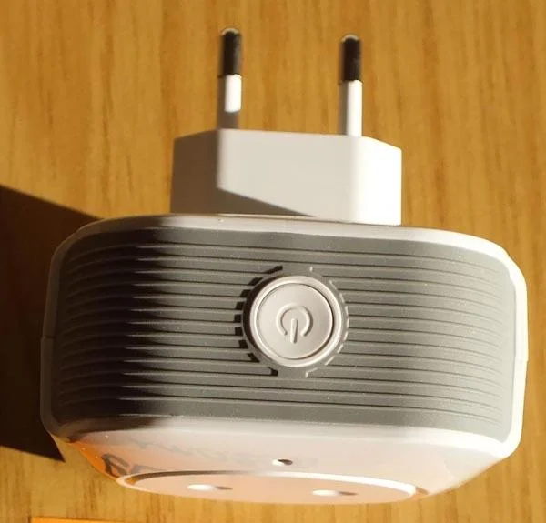 LADUO — Wi-Fi Smart Socket