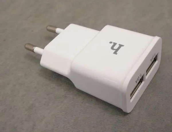 Hoco — TRAVEL CHARGER
