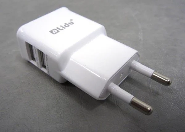 Lidu — Intelligent Identification USB Charger