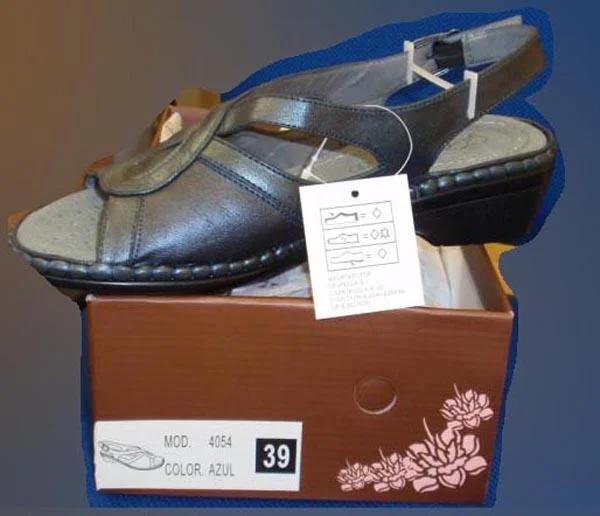 CRUBE — Ladies' sandals