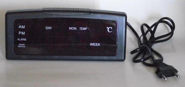 LED Digital Calendar / DIGITÁLIS LED KIJELZŐS