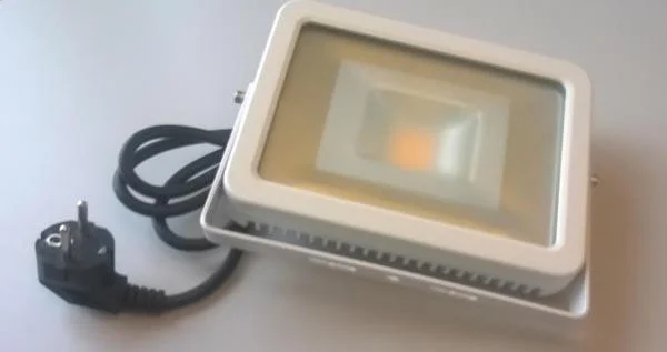 inLED — LED Flood Light