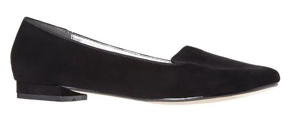 Dunnes Stores retail outlets — Footwear