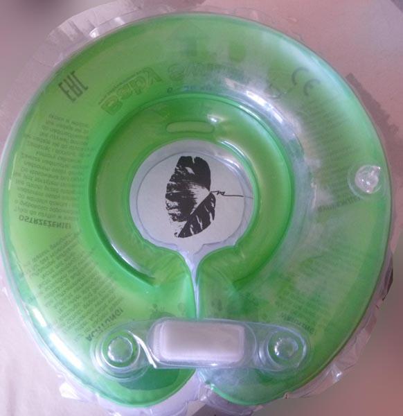 Baby Swimmer — Zwemband rond de hals ('Neck swimming ring')