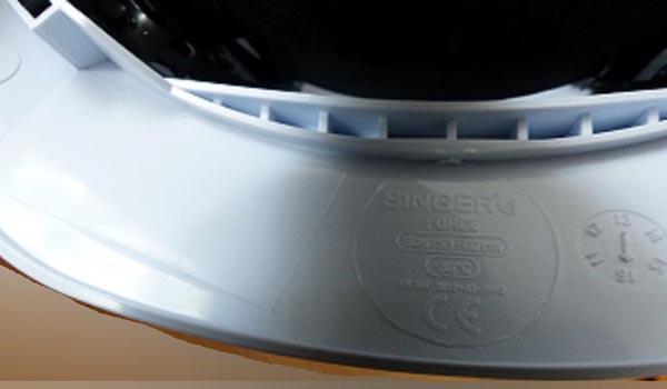 SINGER — Protective helmet