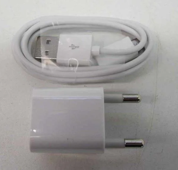 Flextronics / DS — USB charger