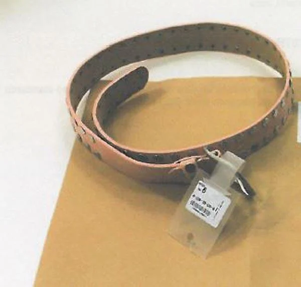 Never 2 hot — Leather belt