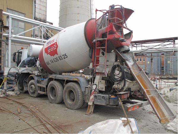 CIFA — Autobetonpompa / Truck-mixer pump