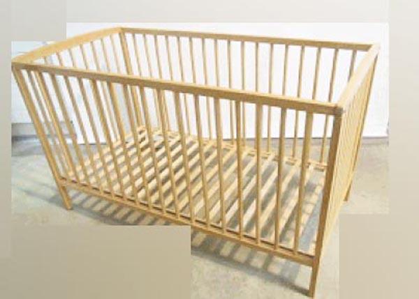 AMAL II — Wooden cot