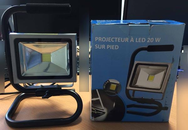 Projecteur à LED 20 W sur Pied