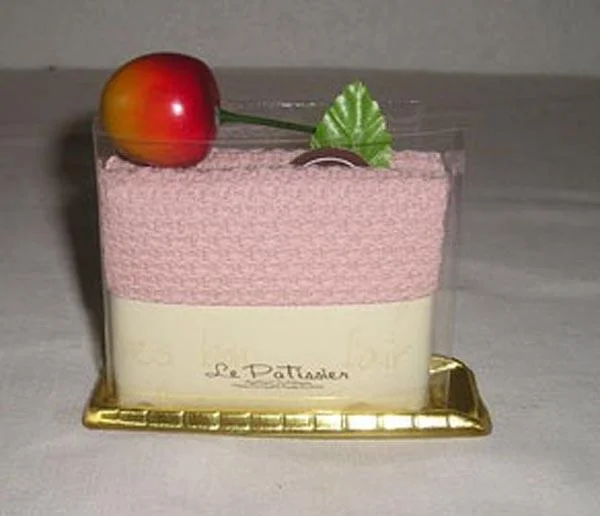 Le Patissier — Mille-Feuille Peach
