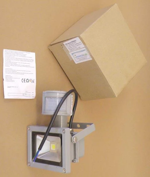 PANNONLED — 10W Sensor Reflektor