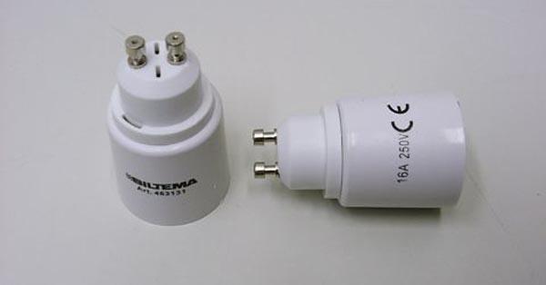 Biltema — Lampunkanta-adapteri GU10 / E27, Lampunkanta-adapteri E14 / E27