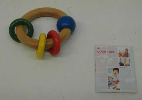 GOGO Toys — Wooden 3 Ring Shaker
