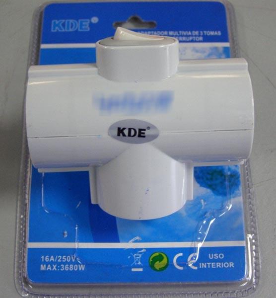 KDE — Adaptador Multivia de 3 Tomas