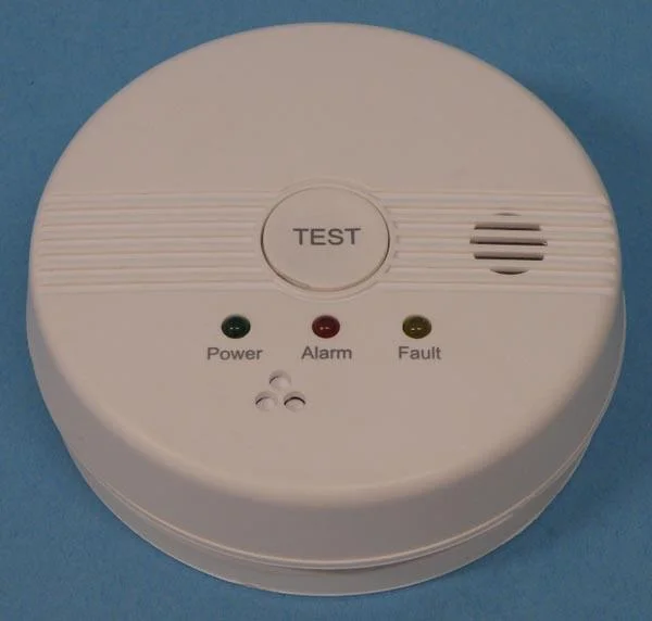 MENTAVILL — Szén-monoxid érzékelő és riasztó készülék (Carbon-monoxide Detector and Alarm)