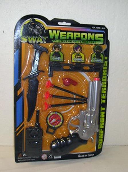 SWAT WEAPONS confront terrorist