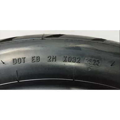 pirelli, metzeler — scorpion trail ii (pirelli), tourance next (metzeler), tourance next ii (metzeler) pneu de moto