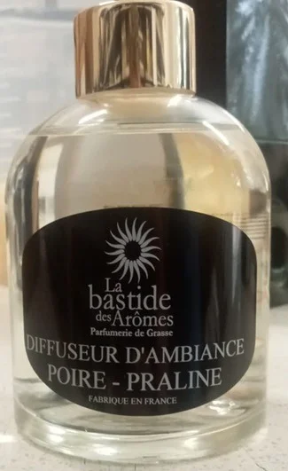 la bastide des arômes — parfum d'ambiance poire praline /vaporisateur d'ambiance poire praline / diffuseur d'ambiance poire praline