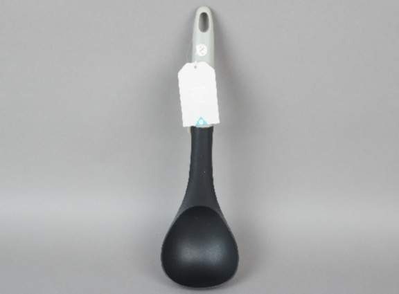 g — 582430 louche en plastique