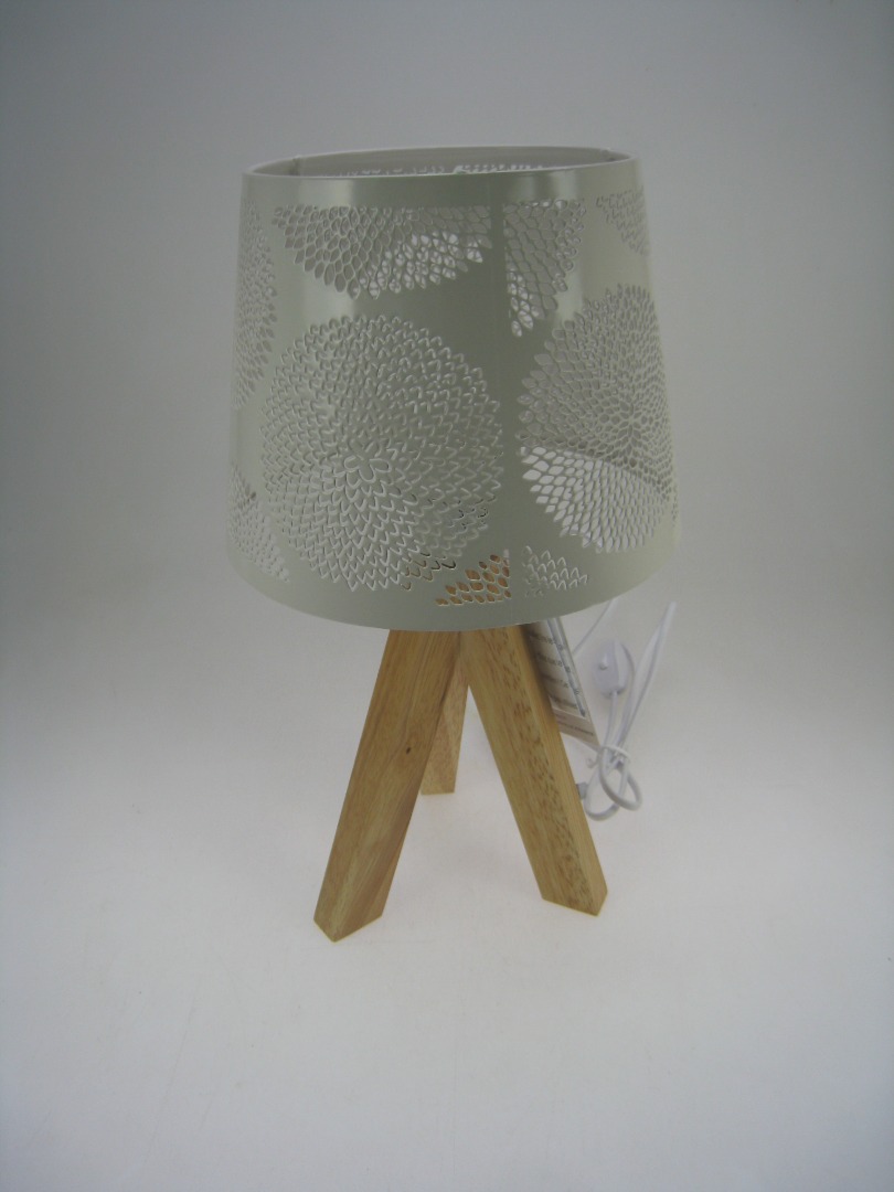 vag deco — lampe abat jour metal ajoure 20*20*35 pied bois