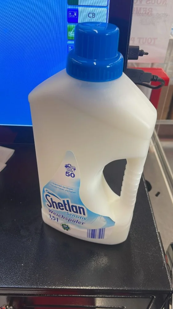 shetlan sensitiv weischspûler — adoucissant  bidon 1.5l - représente un danger allergène-il contient 5% d'agents de surface cationiques et des parfums conservateurs (phenoxyethanol)-limonène-alcool benzylique-citronellol-géraniol...