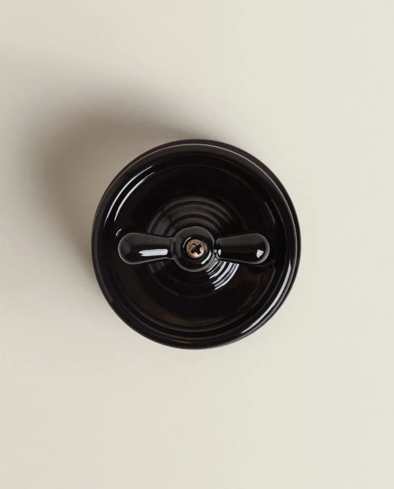 zara home — interrupteur en céramique