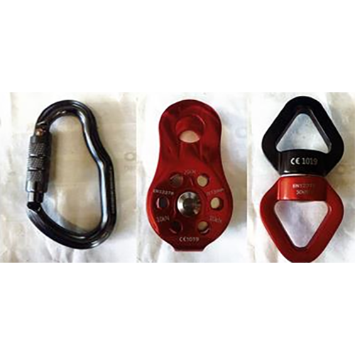 Twistlok Carabiners, Rope Pulleys and Swing Swivels