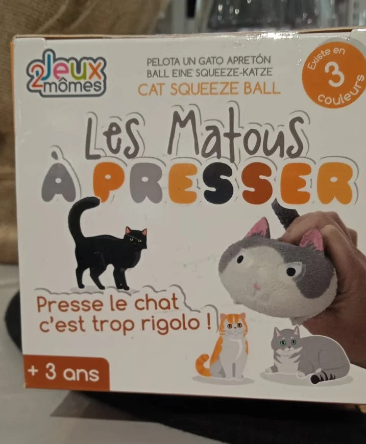 Jeux 2 mômes — Pelota un gato un apretón, cat squeeze ball