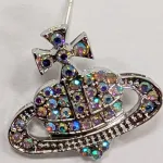 MOTONG — Heart-Shaped Planet Silver Earrings