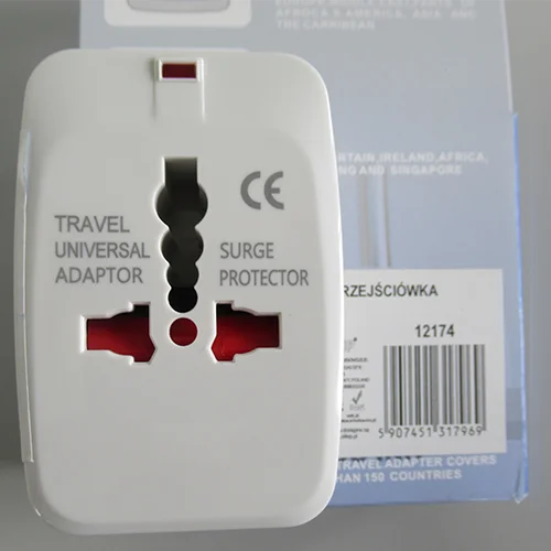 RACEL — Adaptor International, Travel Universal Adaptor